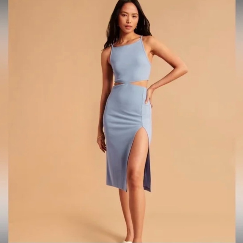 ABERCROMBIE Boatneck side cutout dress in Light Blue size Small Petite！
